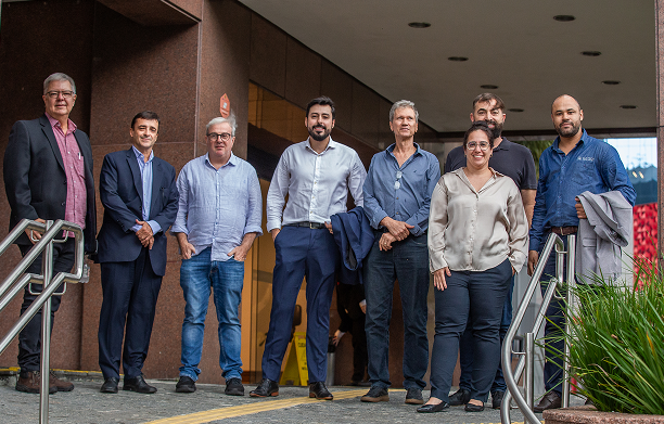 diverse-people-working-office 3-6